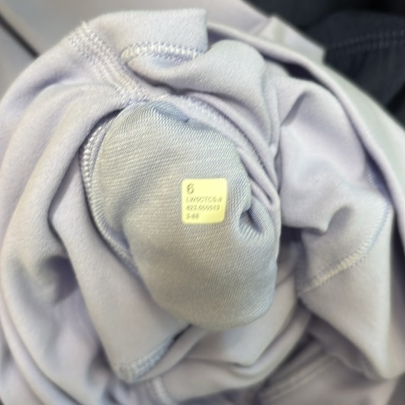 Lululemon Align Pant 25" in Lavender Dew - Picture 5 of 6